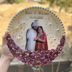 Rose & Moti Coated Couple Resin Art